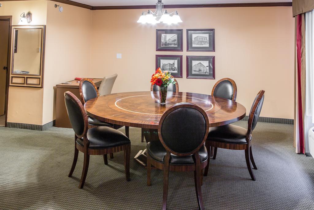 מלון Courtyard By Marriott Toledo West מראה חיצוני תמונה