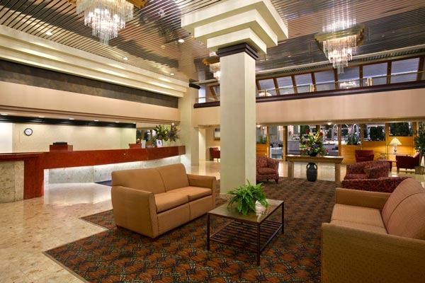 מלון Courtyard By Marriott Toledo West מראה פנימי תמונה